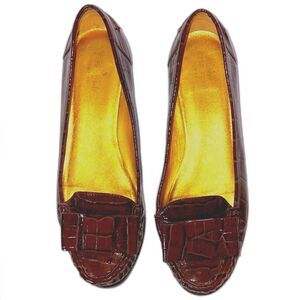 Kate Spade croc embossed patent brown loafer 8